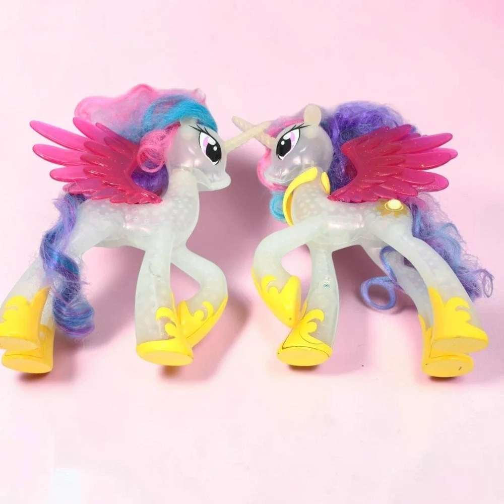 Hasbro My Little Pony Princess Celestia 2017 Glitter Wings Figure Set of 2 E0190
